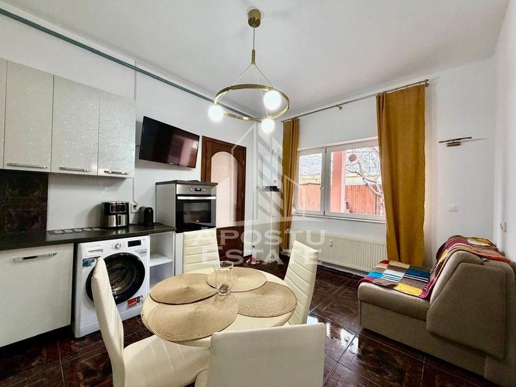 Casa indiviuala,7 camere, teren 585,de vanzare, zona Lipovei,Timisoara