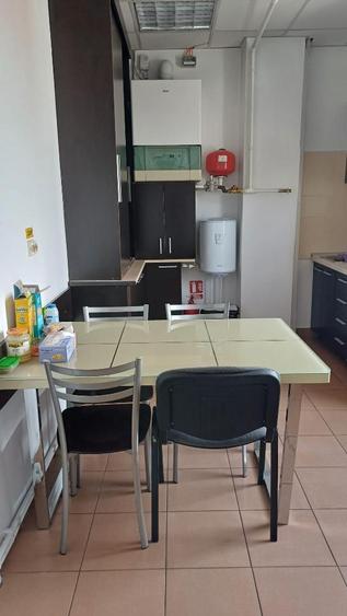 UNIVERSITATE SPATIU PTR BIROURI ETAJ 3 PRET 3100 EURO