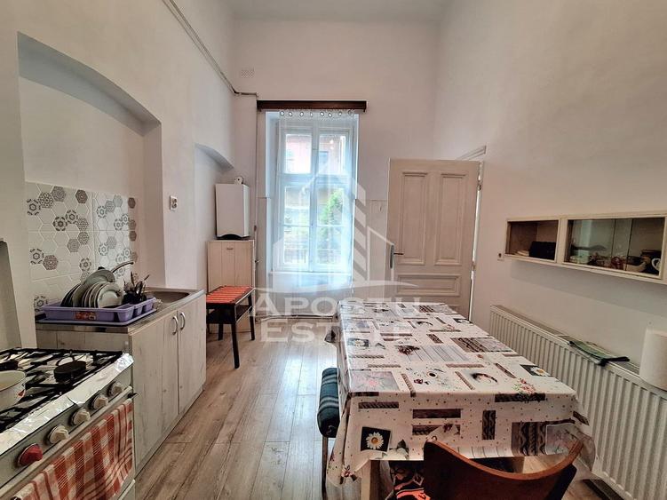 Apartament cu 6 camere, 230 mp, Ultracentral