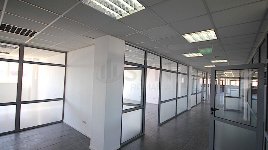 REC3000085 Birouri si hala in parc industrial - zona vest