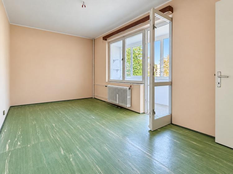 Apartament insorit, cu mult potential, langa AFI mall/Tribunal/Directia Fiscala