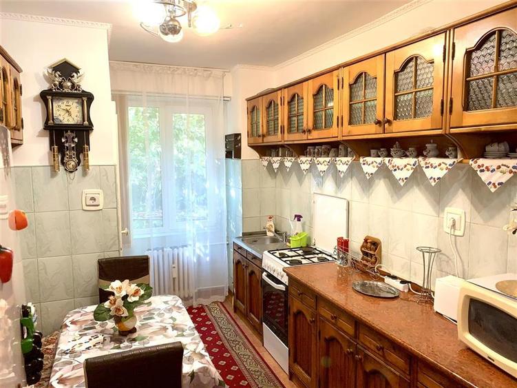 RECO Oradea apartament 3 camere de inchiriat, gata de mutat.