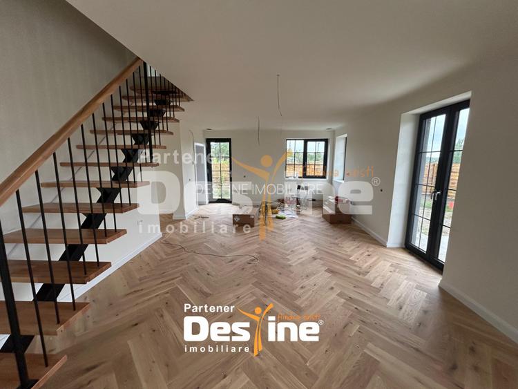 Casa individuala 120mp Teren 360mp Loc parcare terasa si curte generoasa Rediu - 2
