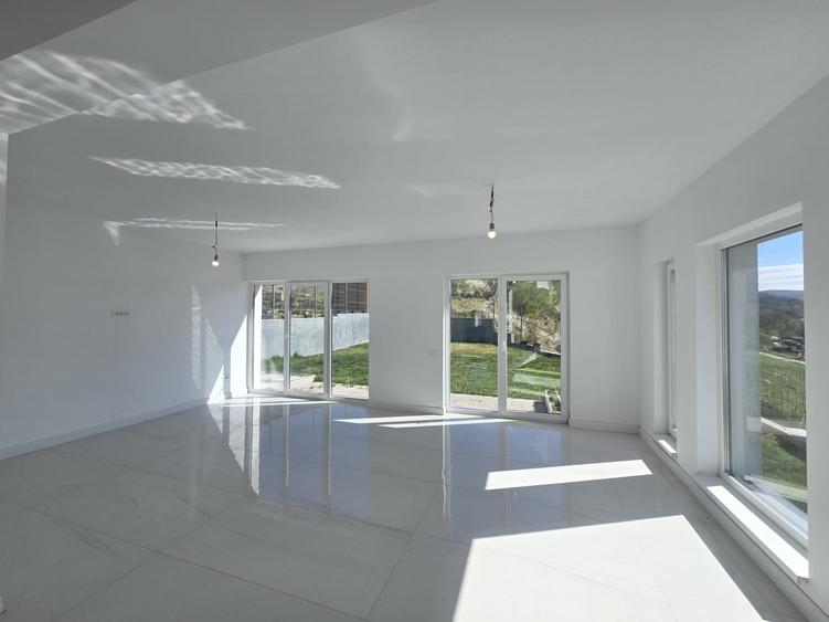 Casă individuală | finisată | modernă | zona Vivo