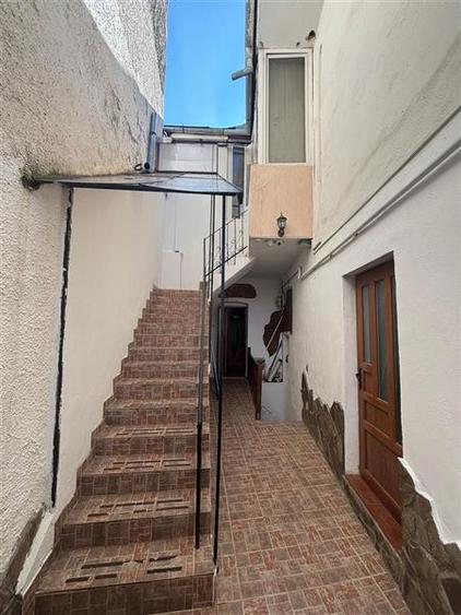 Casa ideala pentru regim hotelier / inchiriere , S+P+E+M , 220 mp utili, ultrac
