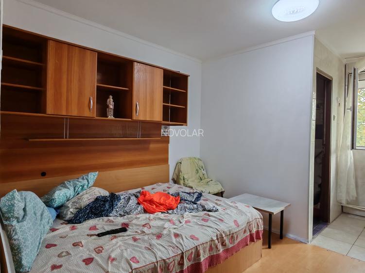 3 garsoniere Ozana - 2