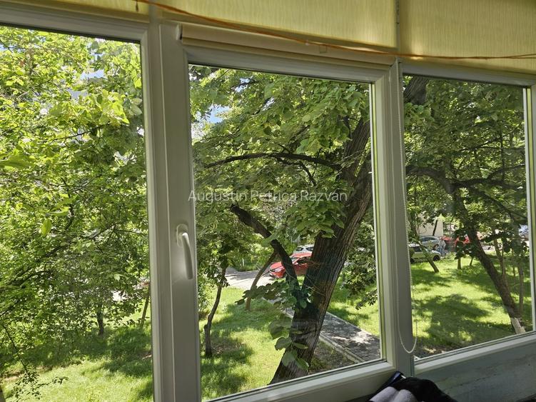 Persoana fizica vand apartament 3 camere - 7