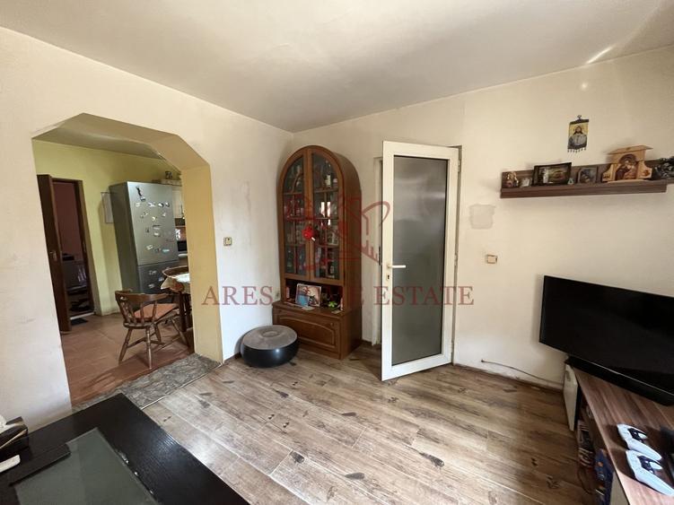 Casă individuală P+1+pod, pe piloni cu panouri solare