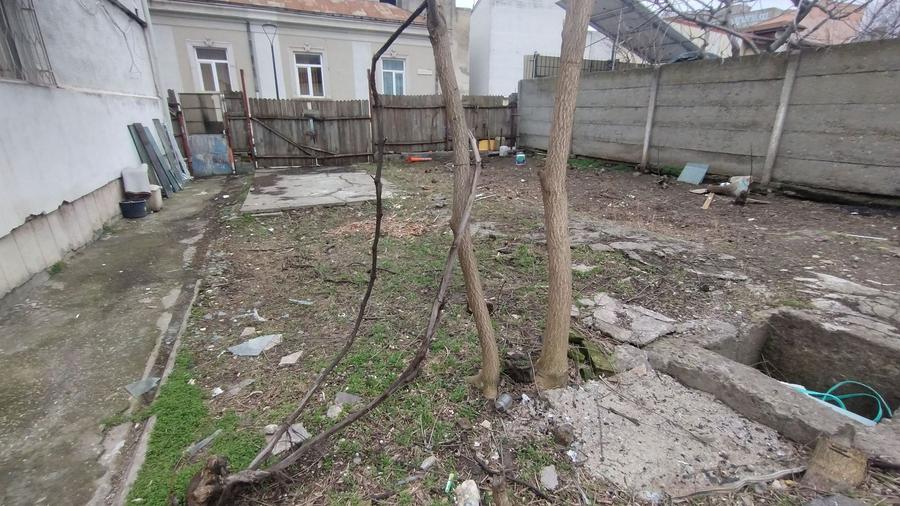 Casa de demolat zona Centrală