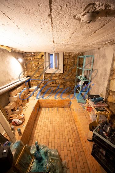 Apartament la curte comuna, 3 camere, 76MP, superfinisat, zona Scala