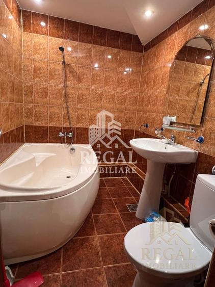 Apartament de inchiriat cu 3 camere. Zona Micro 5/1 (B-dul Traian)