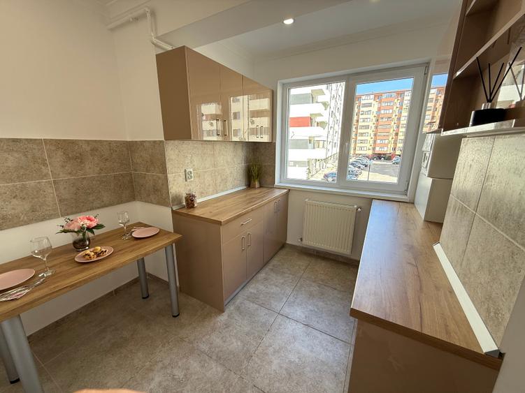 Proprietar vând apartament 2 camere – Mutare imediată integral mobilat