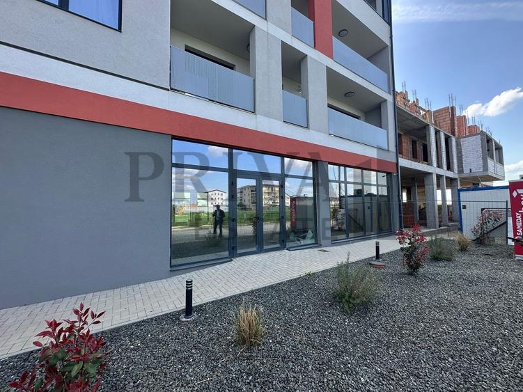 Spatiu comercial, 210 mp, locuri de parcare, Giroc