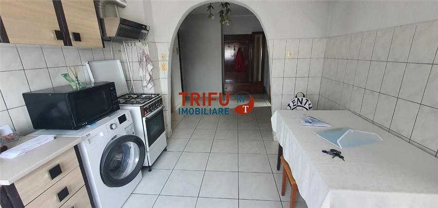 Apartament 2 Camere - Zona Școala Mihai Eminescu