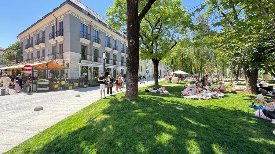 SPAȚIU PENTRU COFFEE SHOP DE VIS - PALATUL MIKES - PIAȚA MUZEULUI