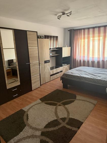 Apartament 3 camere decomandate, Plopilor, Noi, parcare inclusă.