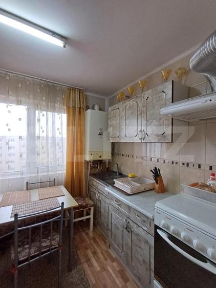 Apartament 3 camere, 63 mp, zona Micro III
