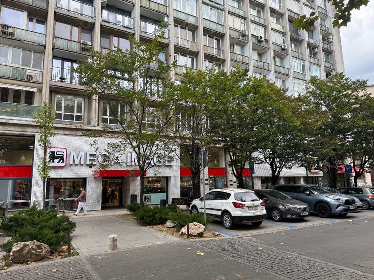 DE ÎNCHIRIAT | 2 Camere Ultracentral | Piața Romană | Bloc Eva | 650€