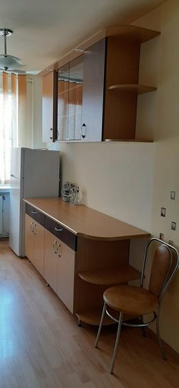 Ofer de inchiriat 2 camere