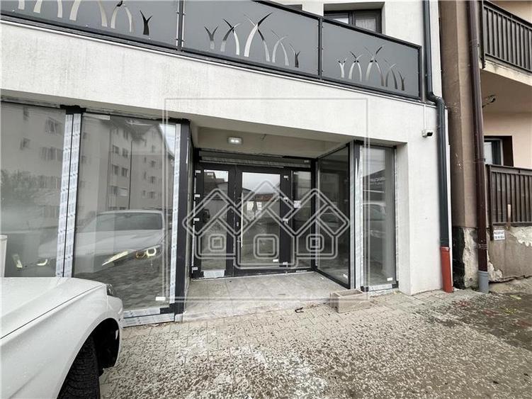 Spatiu comercial, NOU, complet finisat, vitrina la strada - Turnisor