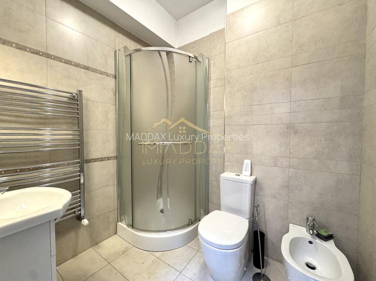 Vila centrala cu 13 camere *460mpu* + garaj // Dorobanți - 36