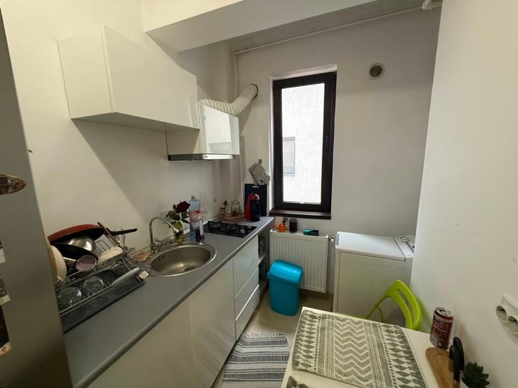 Apartament 2 camere vanzare., 5 minute metrou Jiului.