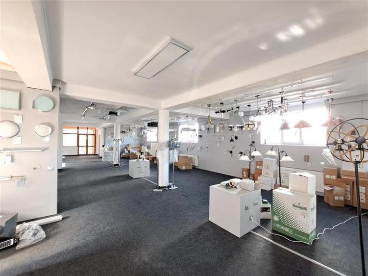 Spatiu comercial, 225 mp utili, situat in cartierul Bulgaria!
