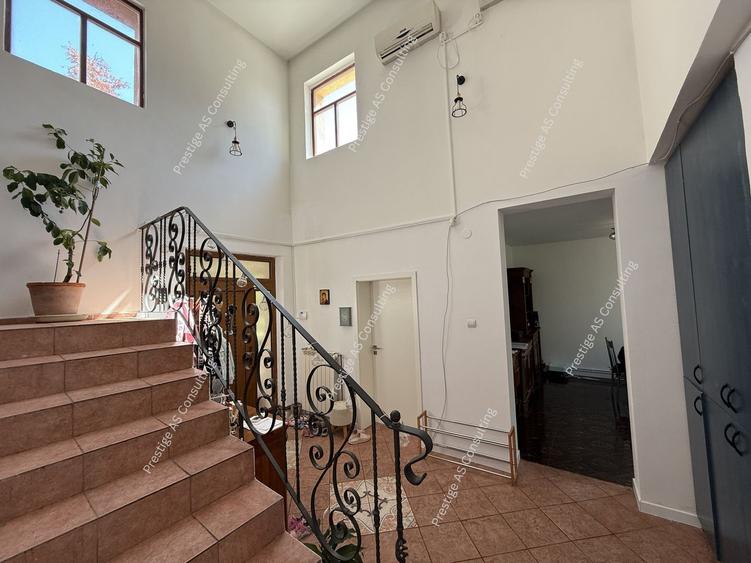 Vila individuala renovata complet | 6 camere | 500 mp teren | Str Jean Monnet