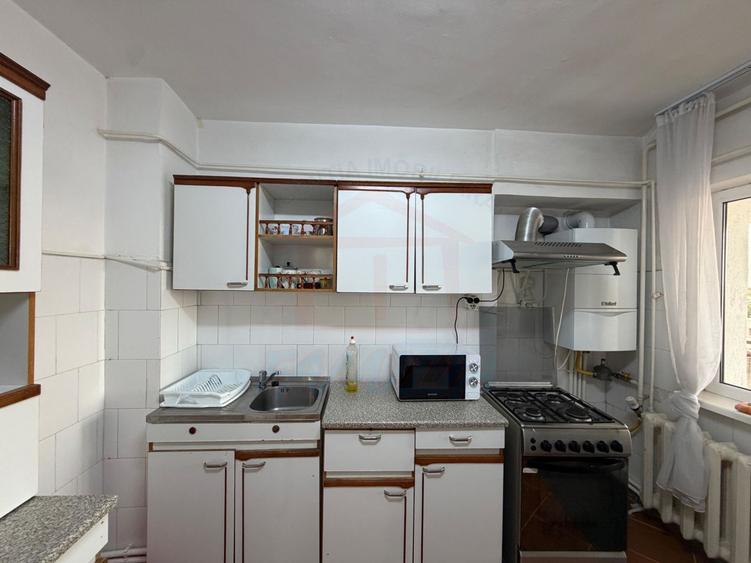 APARTAMENT 4 CAMERE | Piața Centrală | 700 €/lună