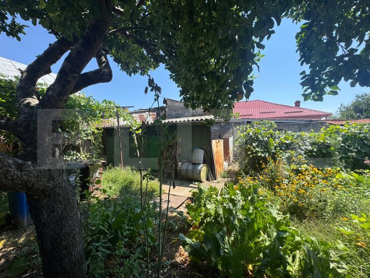 Casă pe teren de 427 mp, deschidere 15 ml, Catargiu, zona Bisericii