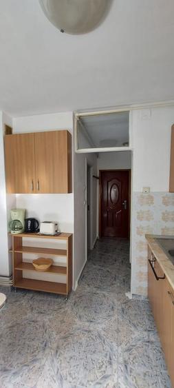 Parcul Trandafirilor, garsoniera in bloc de apartamente, loc parcare