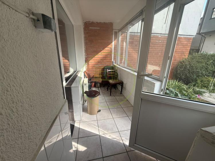 Apartament 3 camere, 75 mp, Cartierul 1 Mai, Zona Insula