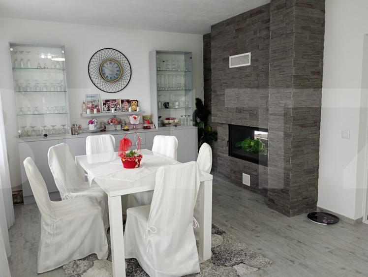 Casa cu 6 camere, 205 mp, teren 502 mp, Chichiș