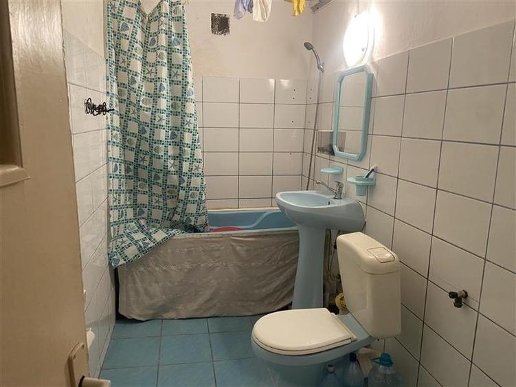 Apartament 2 camere , strada Bucegi - Policlinica nr 2 , 56 mp , balcon si logie
