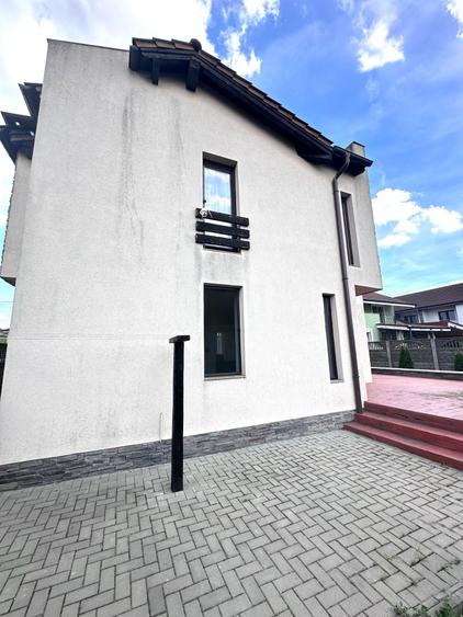 Casa individuala | 190 mp utili | zona excelenta in Mosnita Noua