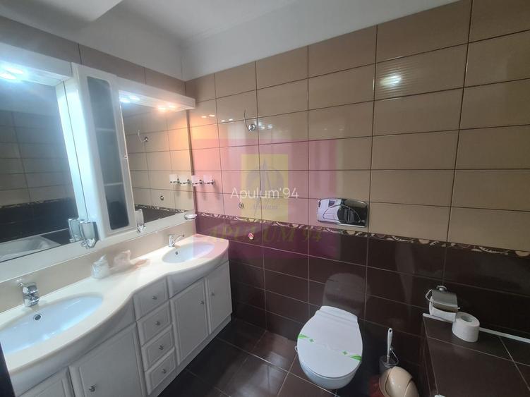 Hotel Boutique de vanzare in Sinaia - 26