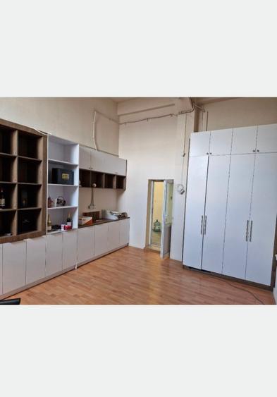 Închiriez spațiu Baicului nr. 80