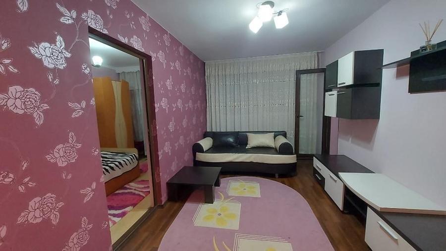 Apartament 3 camere Micro38 et3/4 ,Y-uri ,centrala ,Mobilat 65 000 euro