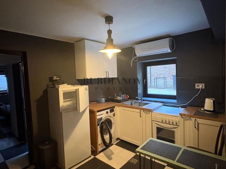 Apartament cu 2 camere in vila la demisol - Zona Kiseleff