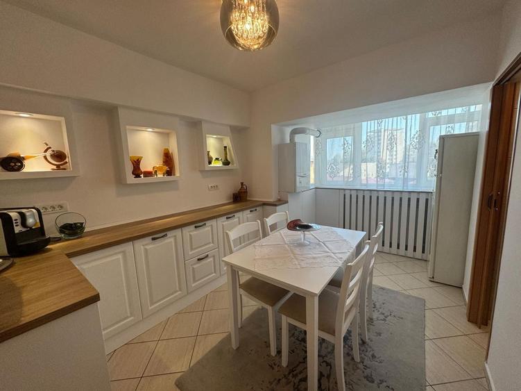 Apartament mobilat si utilat modern, suprafata generoasa , zona Trocadero