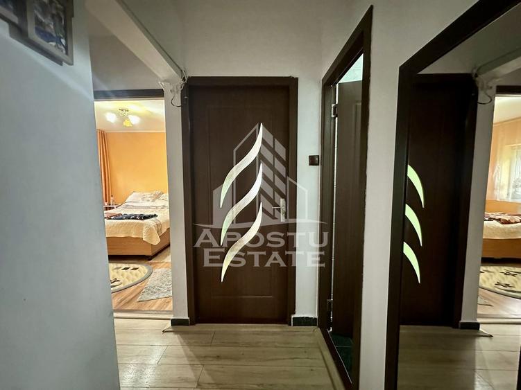 Apartament cu 3 camere de vanzare, centrala, zona Soarelui, Timisoara