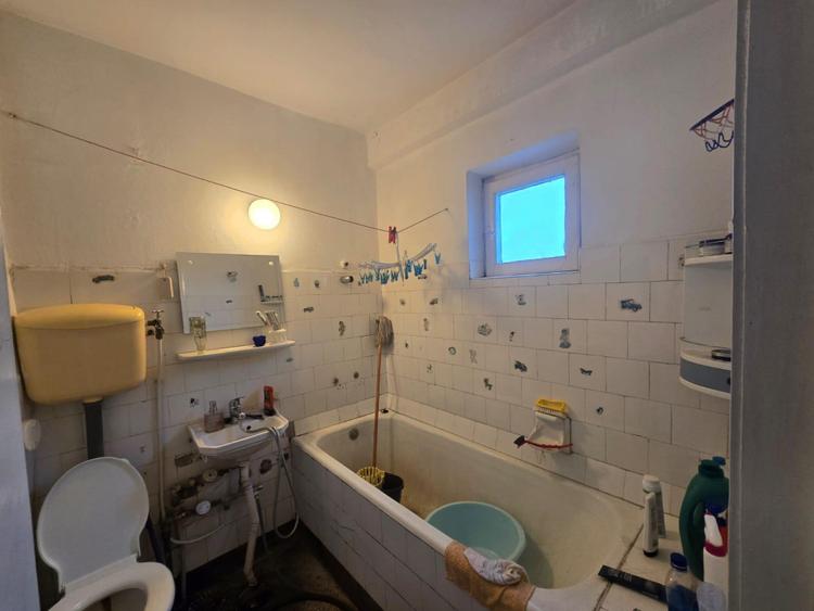 Apartament 4 camere, 90 mp, zona Spitalul Militar