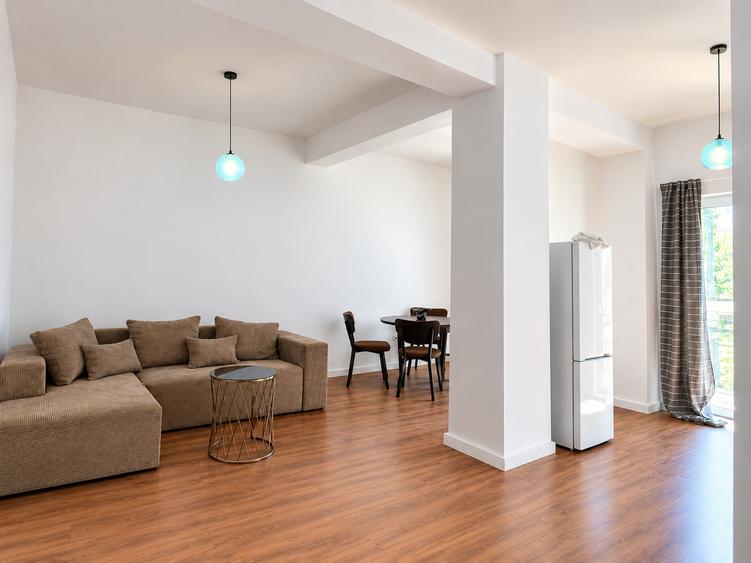 Apartament de 2 camere, semidecomandat, 50mp, zona Dâmbul Rotund
