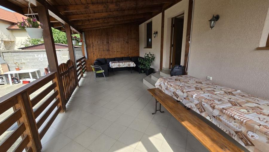 De Vânzare Casă Păuleștiului 9 ari teren