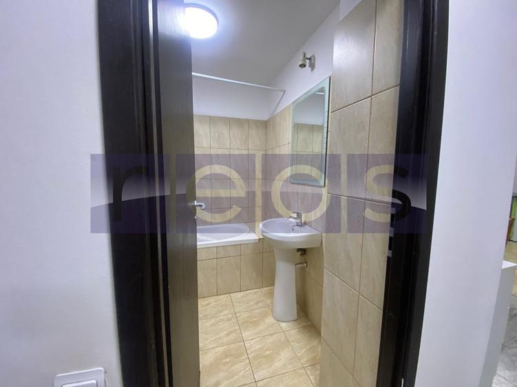 DE VANZARE APARTAMENT 2 CAMERE DECOMANDAT LIFT CENTRALA PROPRIE PARC SEBASTIAN