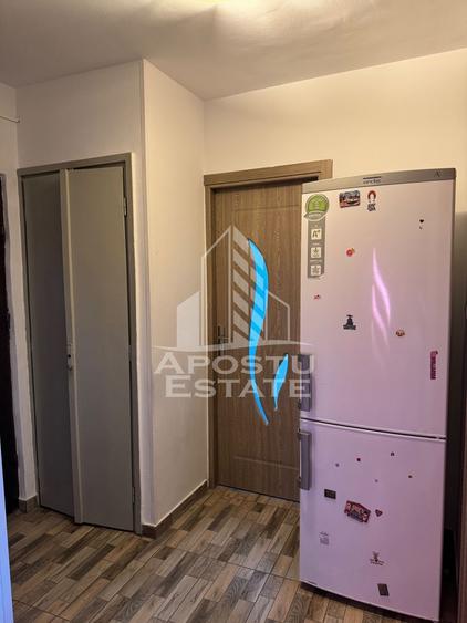 Apartament cu 2 camere, centrala proprie,