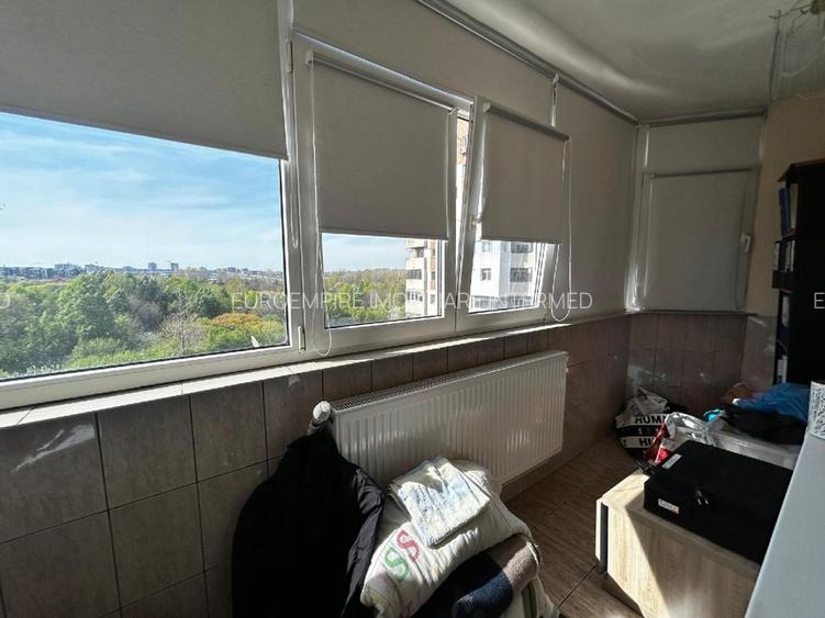 Apartament 3 camere decomandate zona Tomis Nord - 8