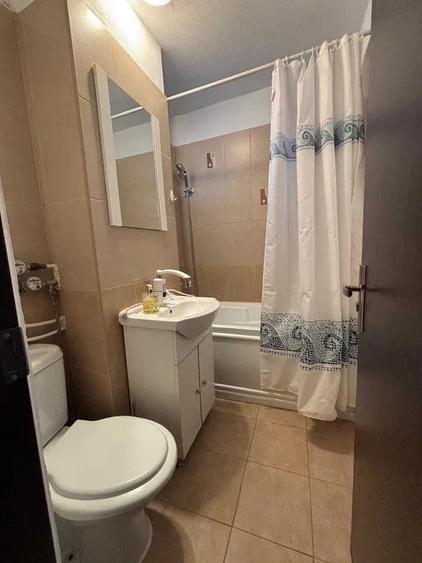 Apartament 2 camere, semidecomandat, 40mp, ac, metrou aproape, Nicolae Titulescu