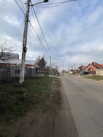 Teren intravilan, toate utilitatile, 1651 mp, Bals