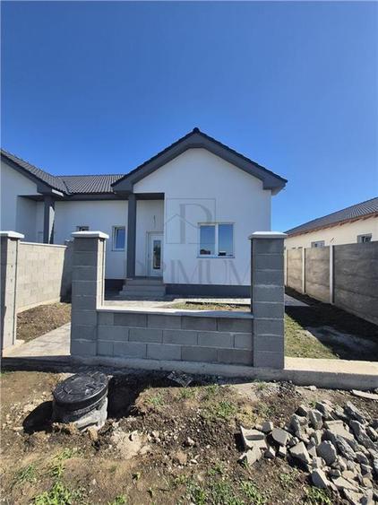 NOU - DUPLEX PE PARTER CU POTENTIAL DE MANSARDARE IN ZONA FOARTE BUNA
